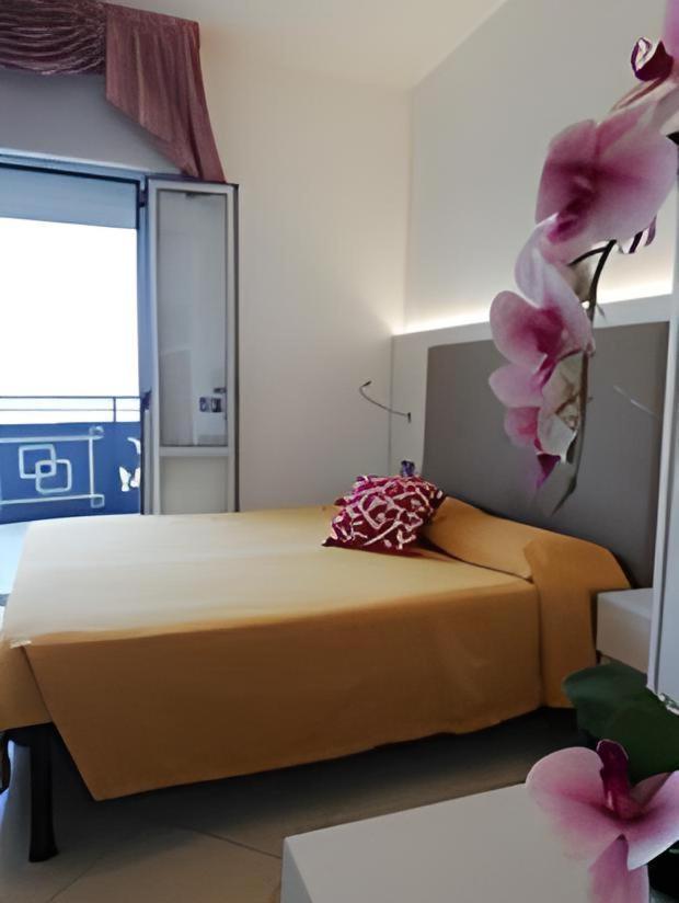 Hotel Metropol Соттомарина Экстерьер фото